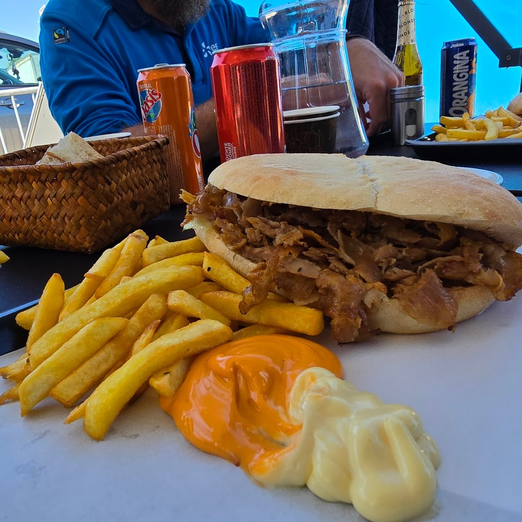 Restaurant grillade kebab bord de seine 1
